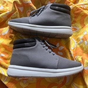 CLOUDSTEPPERS by Clarks Washable Knit Boots Ezera Tie Gray Camo size 8.5